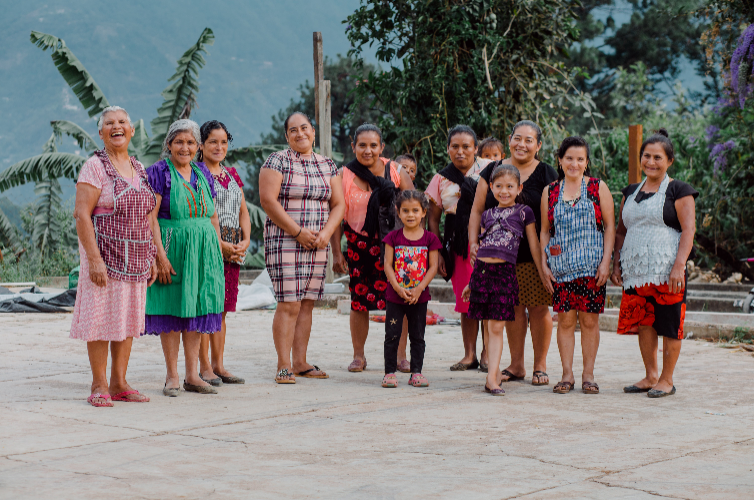 GUATEMALA - Manos de Mujer